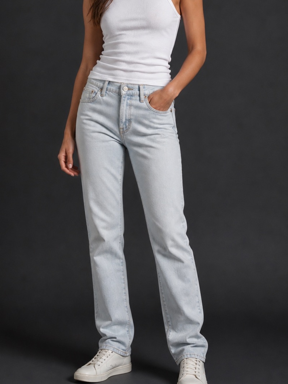 Classic  Straight Jeans in Light Blue